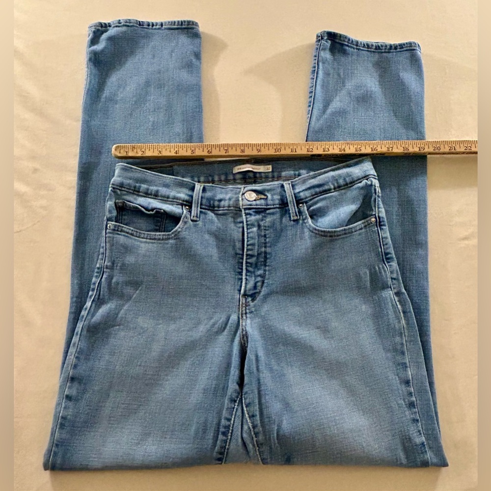 LEVIS WOMENS BLUE JEANS 315 SHAPING BOOTCUT SIZE 32 LONG - Picture 9 of 12